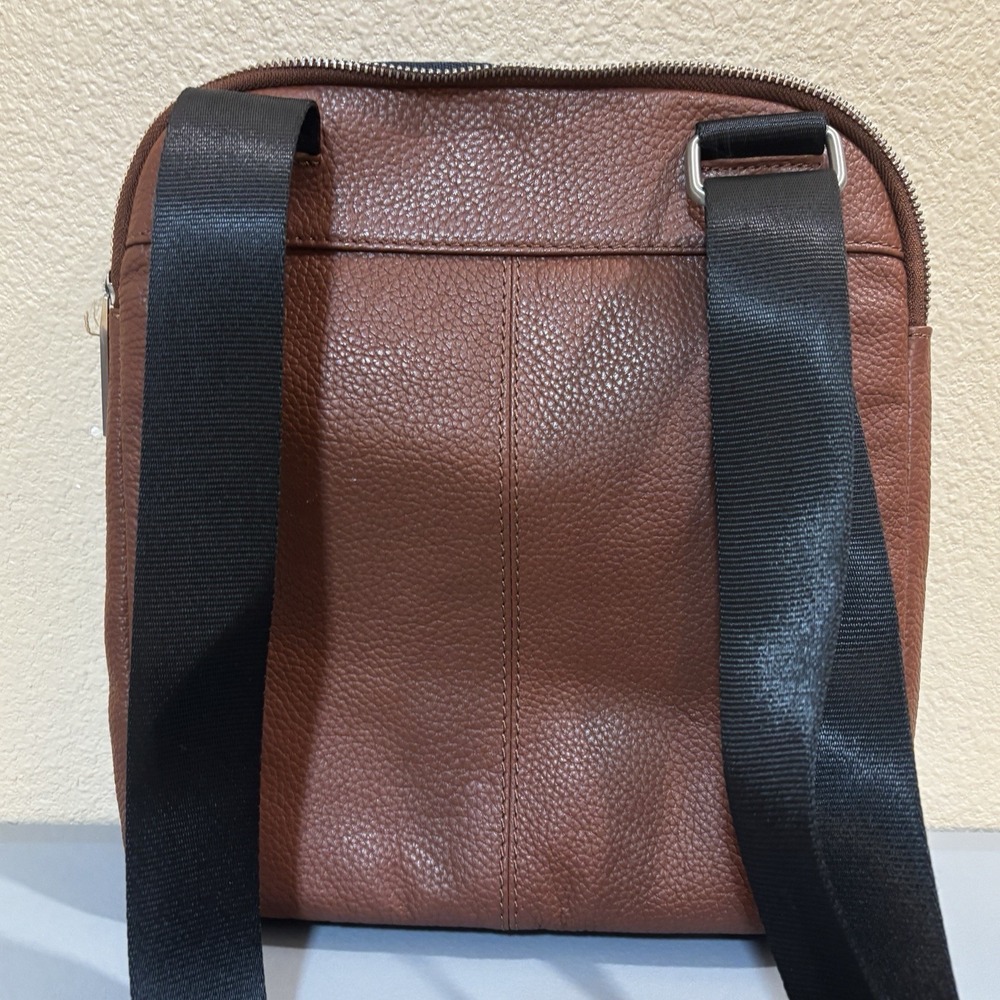 Bugatti Horizon 2 Blackbook Leather Crossbody Bag In Cognac Adjustable Straps - Picture 4 of 16